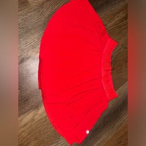 Women lululemon court rival high rise skirt, NWT, size 4, paper still on the tag